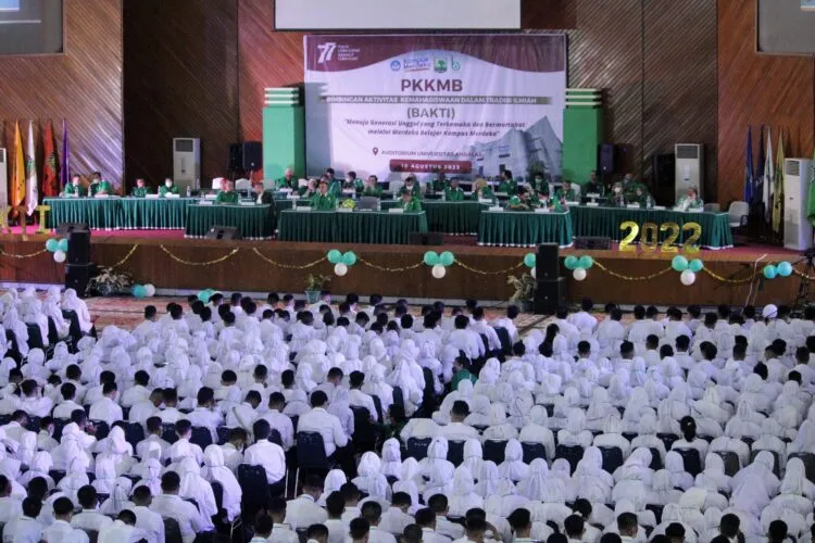 Kegiatan Bakti Unand 2022 di Auditorium Universitas Andalas, Senin (15/8/2022). (Genta Andalas/M. Rivaldo)